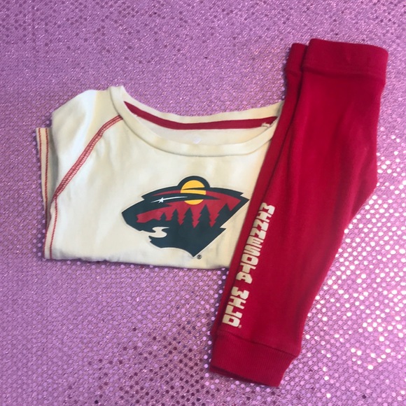 SOLD Minnesota Wild Hockey Baby Girl Outfit 6-12 - Picture 7 of 7